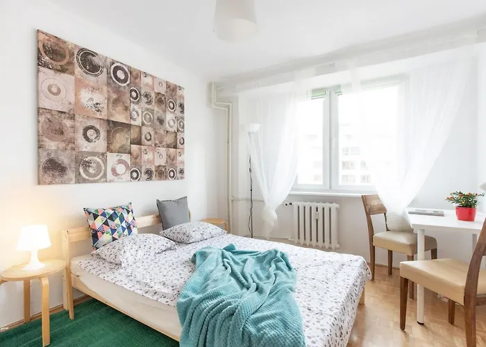 Room, Inflancka 19