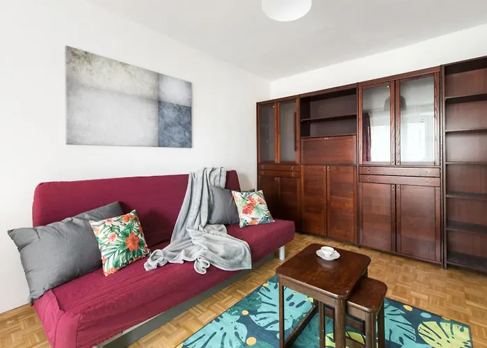Room, Inflancka 19