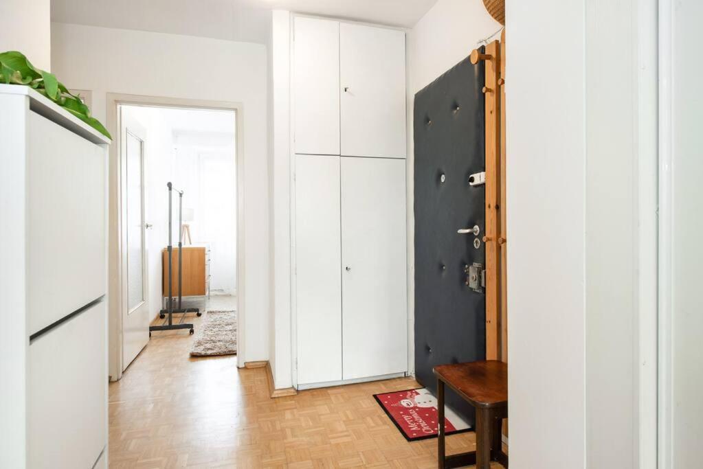 Leilighet Room, Inflancka 19 *